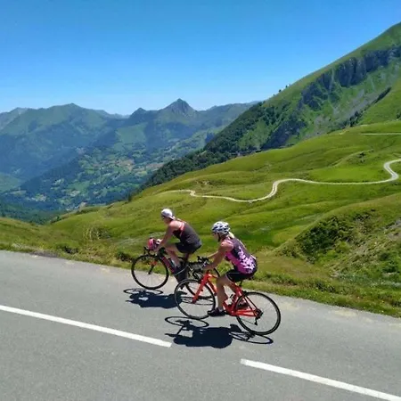 Greet Centre Pyrenees 호텔 루르드